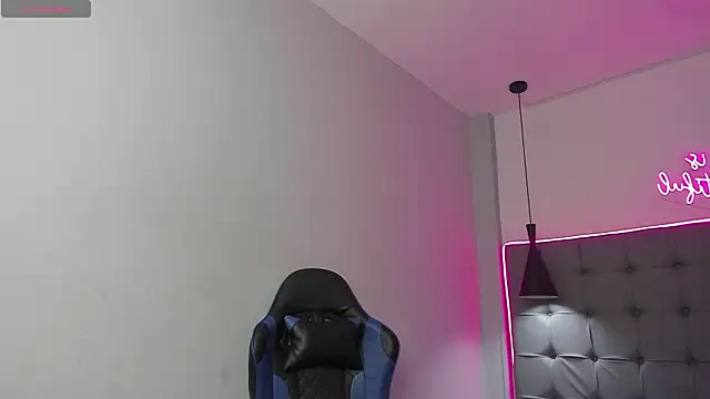 Snapshot of scarletcherry18 chatting on February 22, 2026, 3:20 am scarletcherry18 online show from February 22, 2026, 3:20 am