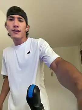 Snapshot of emilio_rivs chatting on June 19, 2026, 2:01 pm emilio rivs online show from June 19, 2026, 2:01 pm