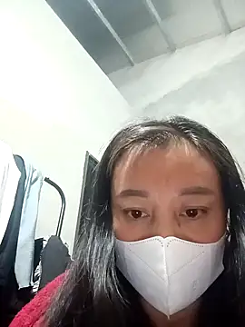 Snapshot of kaia-cam chatting on February 8, 2026, 8:50 pm kaia-cam online show from February 8, 2026, 8:50 pm