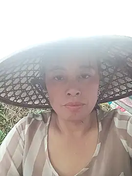 Snapshot of kaia-cam chatting on March 1, 2026, 2:11 am kaia-cam online show from March 1, 2026, 2:11 am