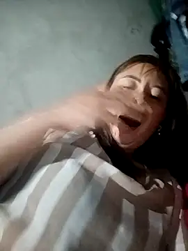 Snapshot of kaia-cam chatting on February 28, 2026, 2:06 pm kaia-cam online show from February 28, 2026, 2:06 pm