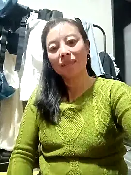 Snapshot of kaia-cam chatting on February 6, 2026, 8:16 pm kaia-cam online show from February 6, 2026, 8:16 pm