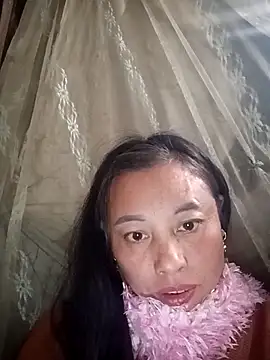 Snapshot of kaia-cam chatting on January 17, 2026, 9:57 am kaia-cam online show from January 17, 2026, 9:57 am