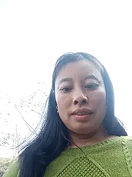 Snapshot of kaia-cam chatting on February 6, 2026, 8:10 am kaia-cam online show from February 6, 2026, 8:10 am