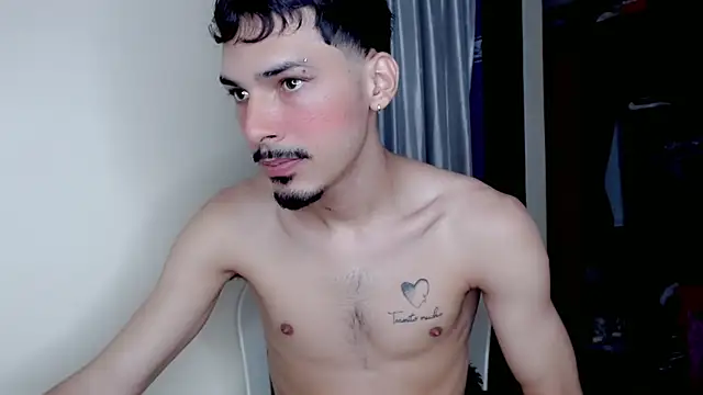 Snapshot of Yankees_xxx chatting on May 8, 2026, 3:38 pm Yankees xxx online show from May 8, 2026, 3:38 pm