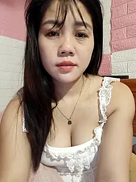 Ngocmai lazdy online show from March 22, 2026, 3:02 pm