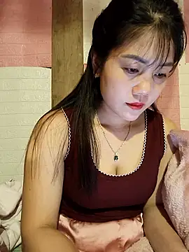 Ngocmai lazdy online show from March 6, 2026, 3:18 pm