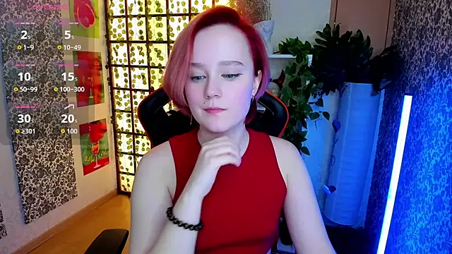 Ellie Heavenly online show from April 9, 2026, 8:53 am