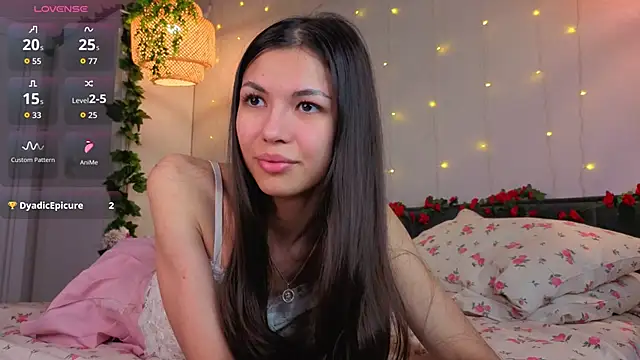 NeliaBermea online show from February 17, 2026, 9:12 pm