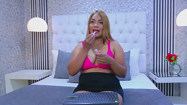 ChloeRousee online show from January 14, 2026, 1:37 pm