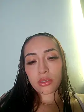 Snapshot of anny_bianchy chatting on May 19, 2026, 2:46 pm anny bianchy online show from May 19, 2026, 2:46 pm