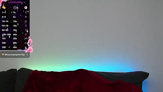 Snapshot of Mia_lou05 chatting on February 25, 2026, 8:36 am Mia lou05 online show from February 25, 2026, 8:36 am