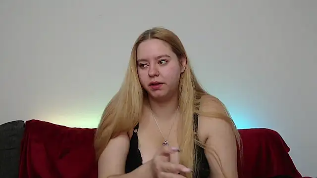 Mia lou05 online show from March 8, 2026, 8:17 am