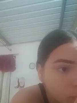 Snapshot of AdharaCusan chatting on February 3, 2026, 1:05 pm AdharaCusan online show from February 3, 2026, 1:05 pm