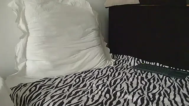 janehotmilf online show from October 5, 2025, 5:42 am