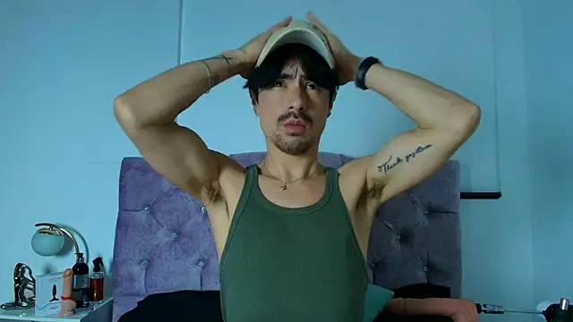 Snapshot of Ethan_Briggs_ chatting on February 20, 2026, 3:36 am Ethan Briggs online show from February 20, 2026, 3:36 am