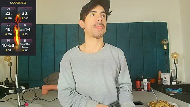 Ethan Briggs  online show from April 4, 2026, 3:35 am