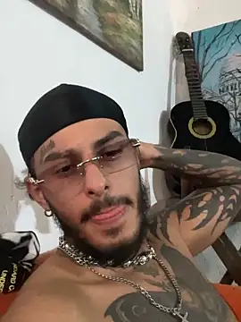 liyamjunior online show from February 19, 2026, 7:55 pm