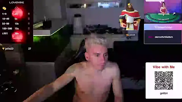 Snapshot of Rayzel_White chatting on May 13, 2026, 12:28 am Rayzel White online show from May 13, 2026, 12:28 am