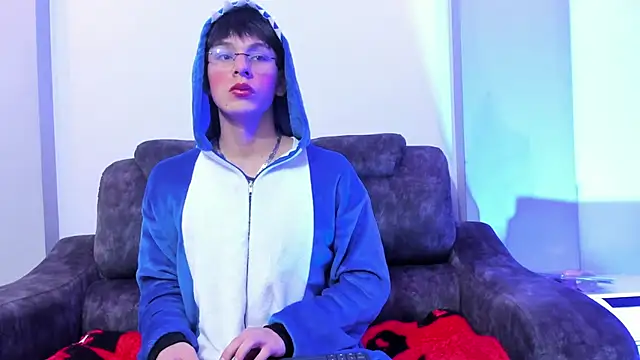 Snapshot of Alexander_Collinss chatting on February 21, 2026, 3:30 am Alexander Collinss online show from February 21, 2026, 3:30 am