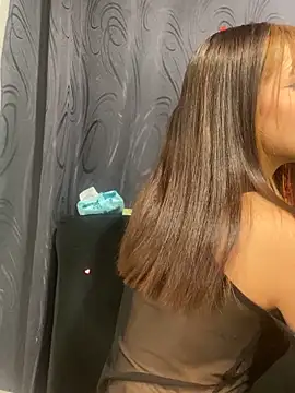 ivy-777 online show from February 13, 2026, 12:32 am