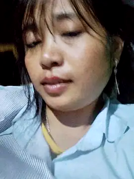 Snapshot of miumiu_sexy2x chatting on February 21, 2026, 12:51 pm miumiu sexy2x online show from February 21, 2026, 12:51 pm