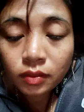 Snapshot of miumiu_sexy2x chatting on February 23, 2026, 1:29 am miumiu sexy2x online show from February 23, 2026, 1:29 am