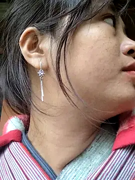 miumiu sexy2x online show from March 17, 2026, 9:45 am