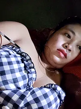 miumiu sexy2x online show from April 5, 2026, 2:51 am