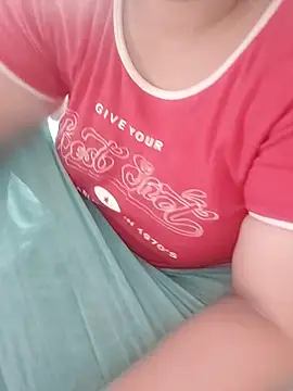 TamilDreamgirl08 online show from April 8, 2026, 10:50 am