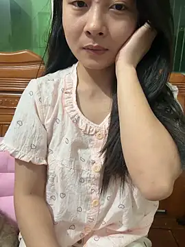 shuzhen66 online show from April 5, 2026, 5:52 pm