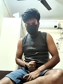 Hottlund6 online show from April 11, 2026, 2:19 am