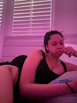 Snapshot of cartierprincess chatting on June 7, 2026, 2:28 am cartierprincess online show from June 7, 2026, 2:28 am