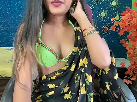Snapshot of Brown-beauty chatting on June 25, 2026, 1:05 pm Brown-beauty online show from June 25, 2026, 1:05 pm