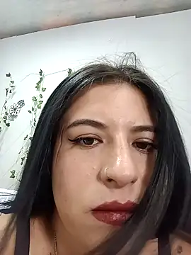keileen luna online show from August 4, 2026, 8:35 pm