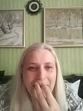 Snapshot of NyushaLollipop chatting on April 28, 2026, 9:35 am NyushaLollipop online show from April 28, 2026, 9:35 am
