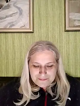 Snapshot of NyushaLollipop chatting on May 10, 2026, 4:42 pm NyushaLollipop online show from May 10, 2026, 4:42 pm