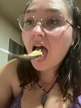 Snapshot of _maracr19_ chatting on February 5, 2026, 1:07 pm maracr19 online show from February 5, 2026, 1:07 pm