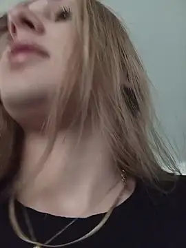 OrianaNorth online show from April 7, 2026, 1:13 pm