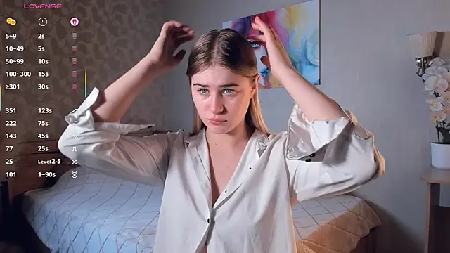 LuanaFincel online show from March 1, 2026, 1:05 am