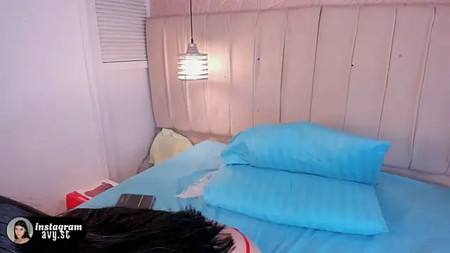 avy st online show from April 1, 2026, 3:52 am