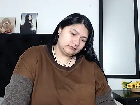 LauraHorny69 online show from March 8, 2026, 1:36 pm