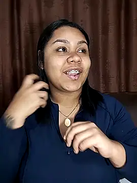 Snapshot of cami__sexy chatting on March 3, 2026, 2:51 am cami sexy online show from March 3, 2026, 2:51 am