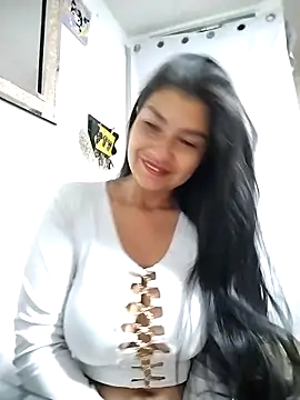 Scarlett Hot69 online show from May 13, 2026, 7:48 am