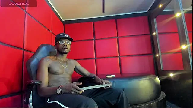 Snapshot of Jeff_Black99 chatting on February 13, 2026, 4:12 am Jeff Black99 online show from February 13, 2026, 4:12 am