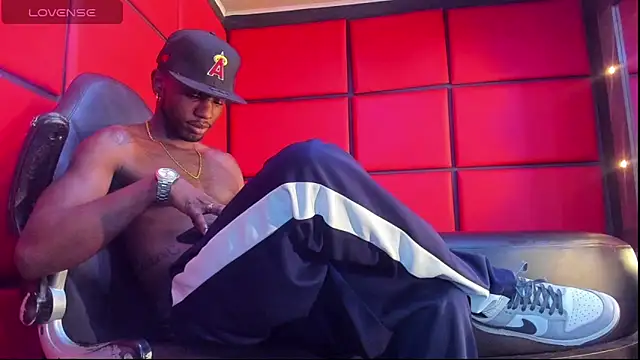 Snapshot of Jeff_Black99 chatting on February 15, 2026, 4:46 am Jeff Black99 online show from February 15, 2026, 4:46 am