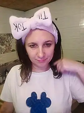 Snapshot of Koshova1836 chatting on January 16, 2026, 10:58 pm Koshova1836 online show from January 16, 2026, 10:58 pm