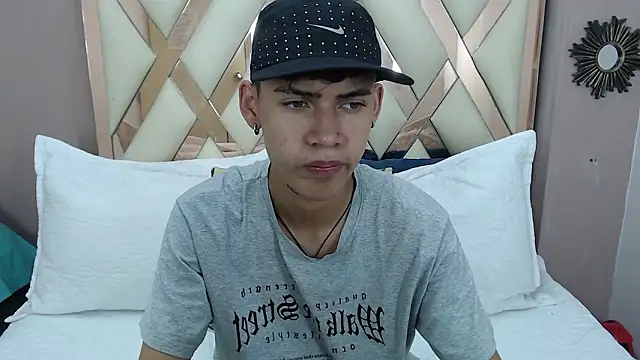 Snapshot of Astaroth_Grigori chatting on March 1, 2026, 3:01 pm Astaroth Grigori online show from March 1, 2026, 3:01 pm