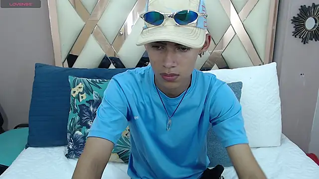 Snapshot of Astaroth_Grigori chatting on February 27, 2026, 7:24 pm Astaroth Grigori online show from February 27, 2026, 7:24 pm