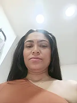 Snapshot of Ina_Jody_ chatting on February 13, 2026, 7:47 pm Ina Jody online show from February 13, 2026, 7:47 pm